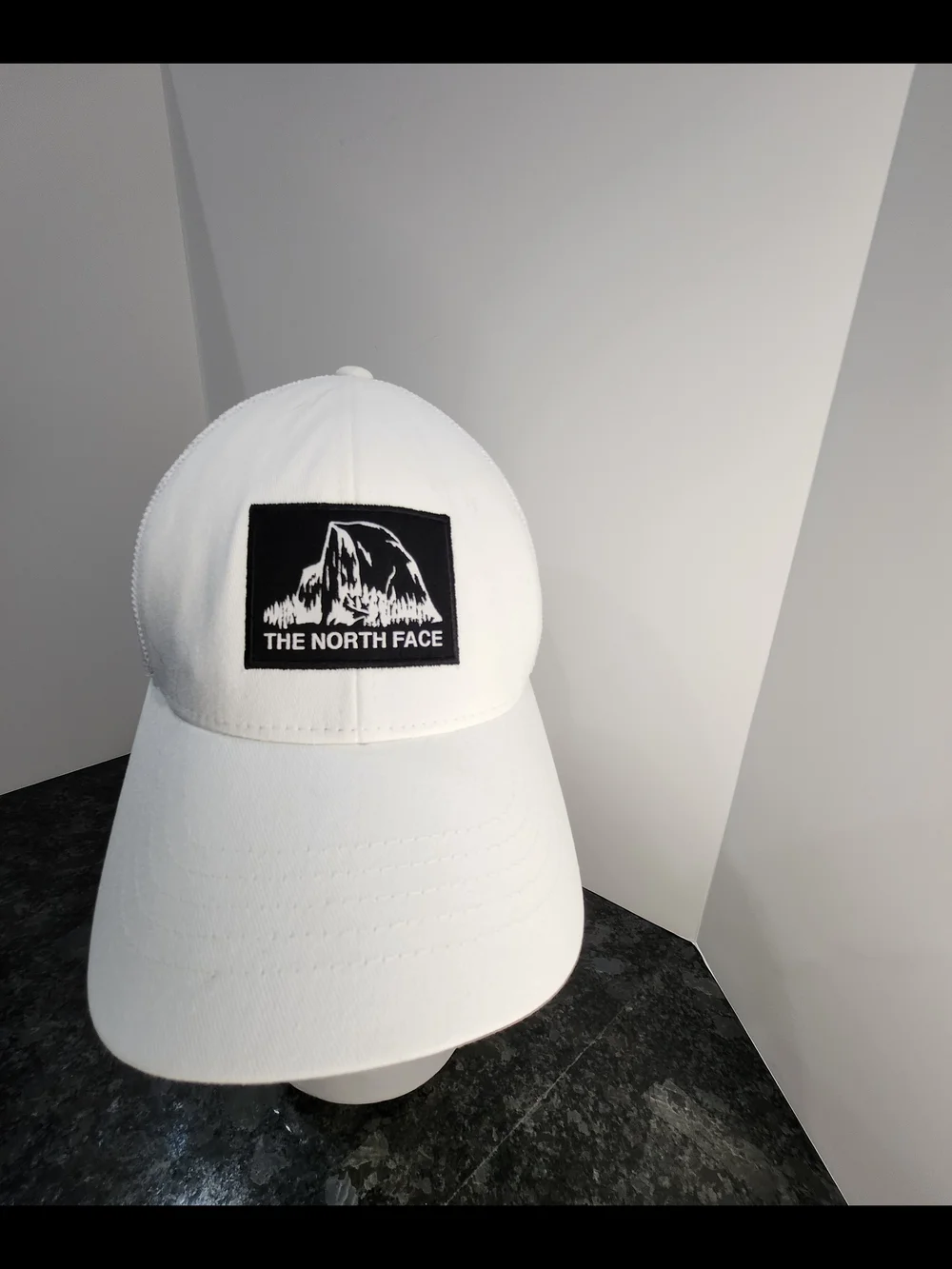 The North Face White Logo Cap - Men's Casual Baseball Hat